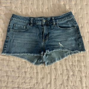 PINK size 8 Denim Shorts 💙